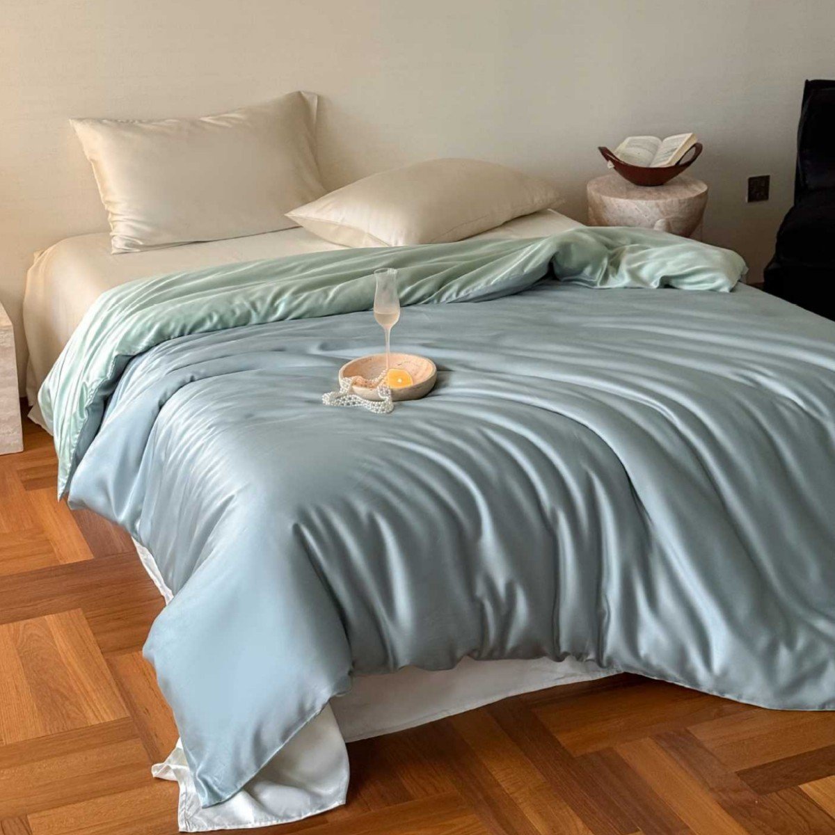 Silky Cooling Ice Silk Duvet Cover - Image 2